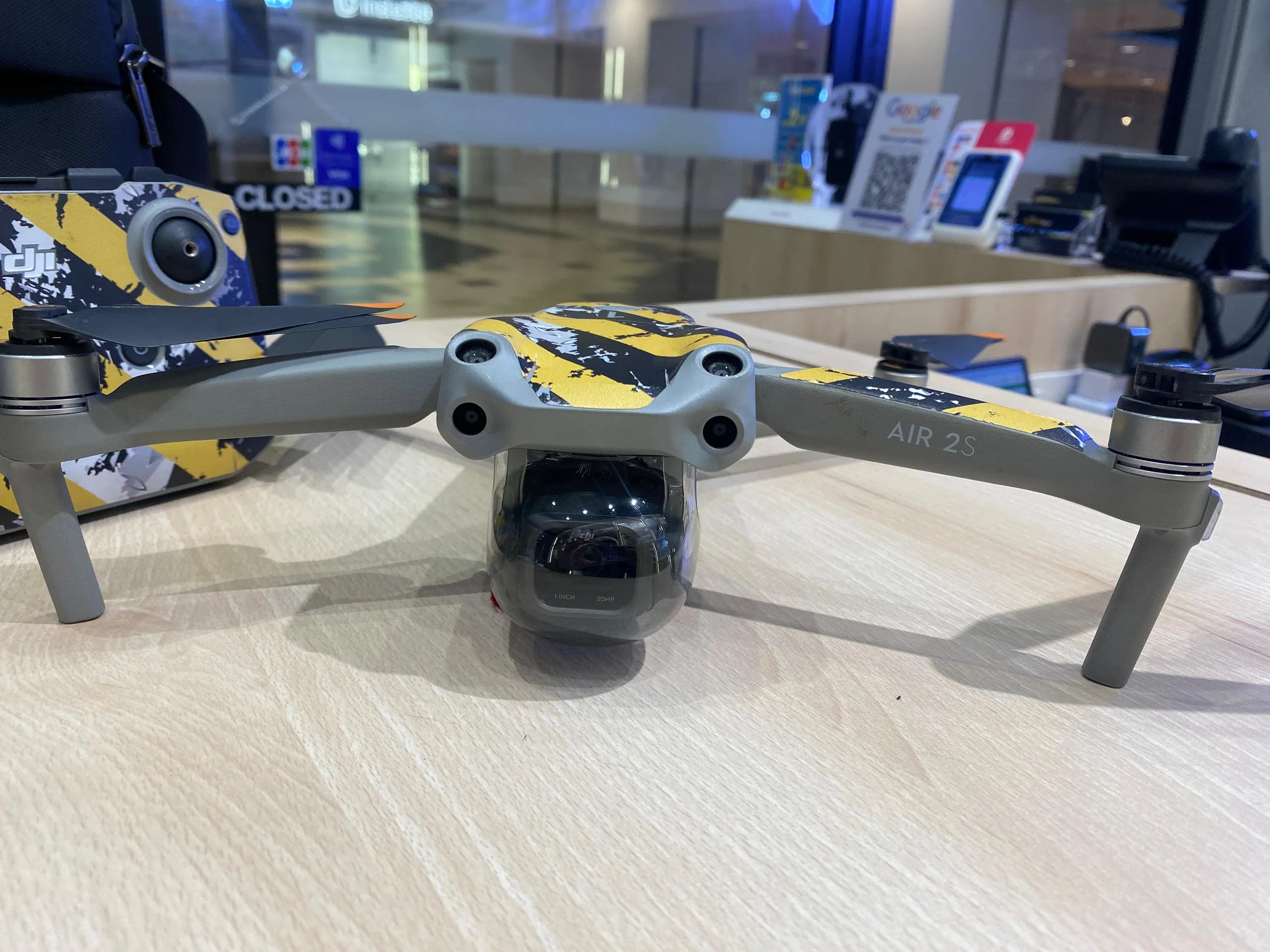 DJI AIR 2S (3 BATTERIES) - Image 2