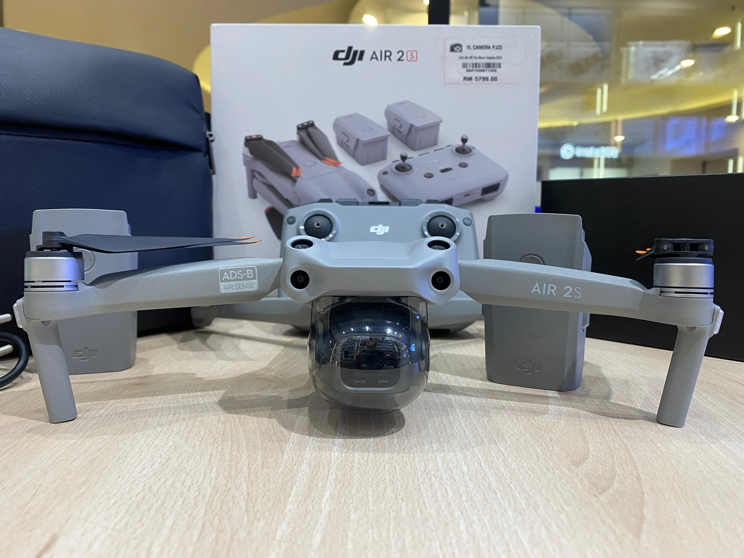 DJI AIR 2S FLY MORE COMBO - Image 3