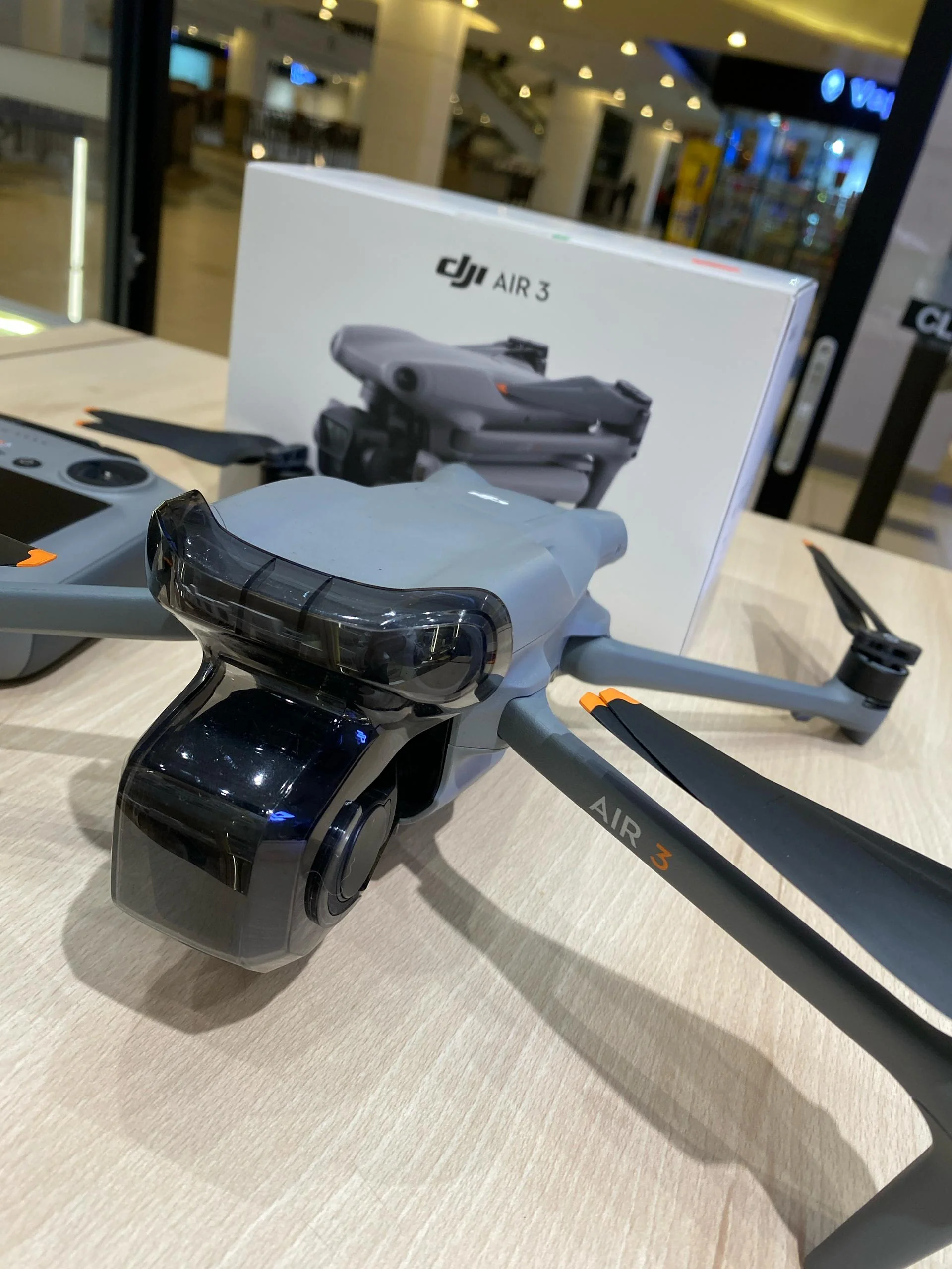 DJI AIR 3 DJI RC 2 (DISPLAY UNIT) - Image 2