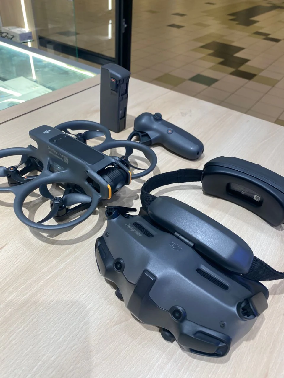 DJI Avata 2 - Fly More Combo (DISPLAY UNIT) - Image 2