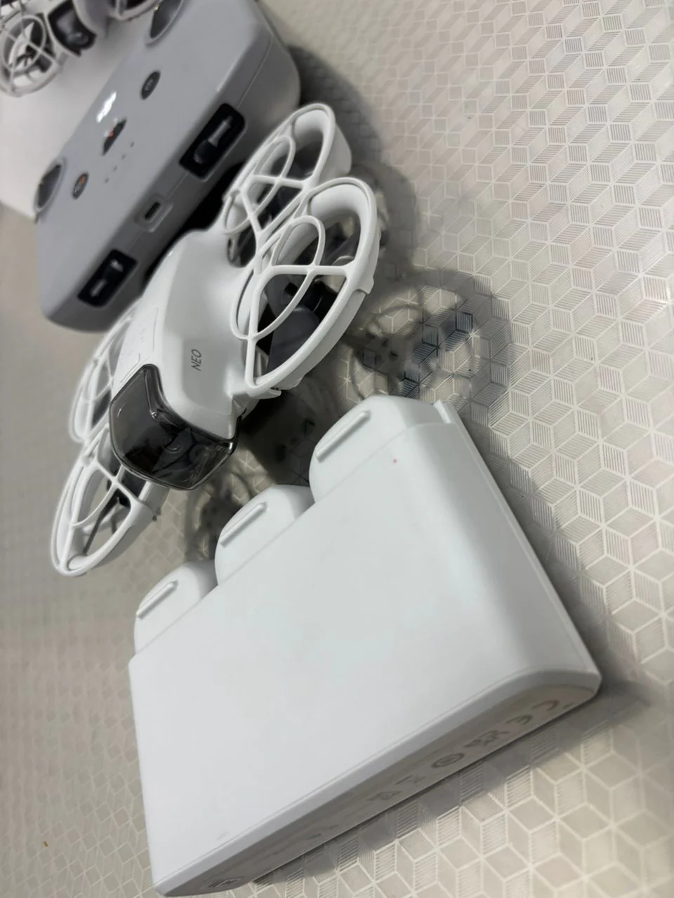 DJI NEO FLY MORE COMBO - Image 4