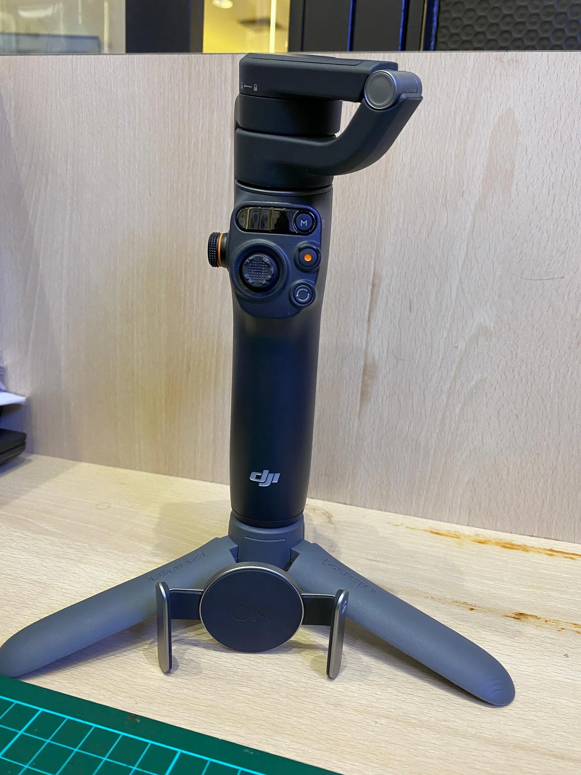 DJI OSMO MOBILE 6 BLACK - Image 3