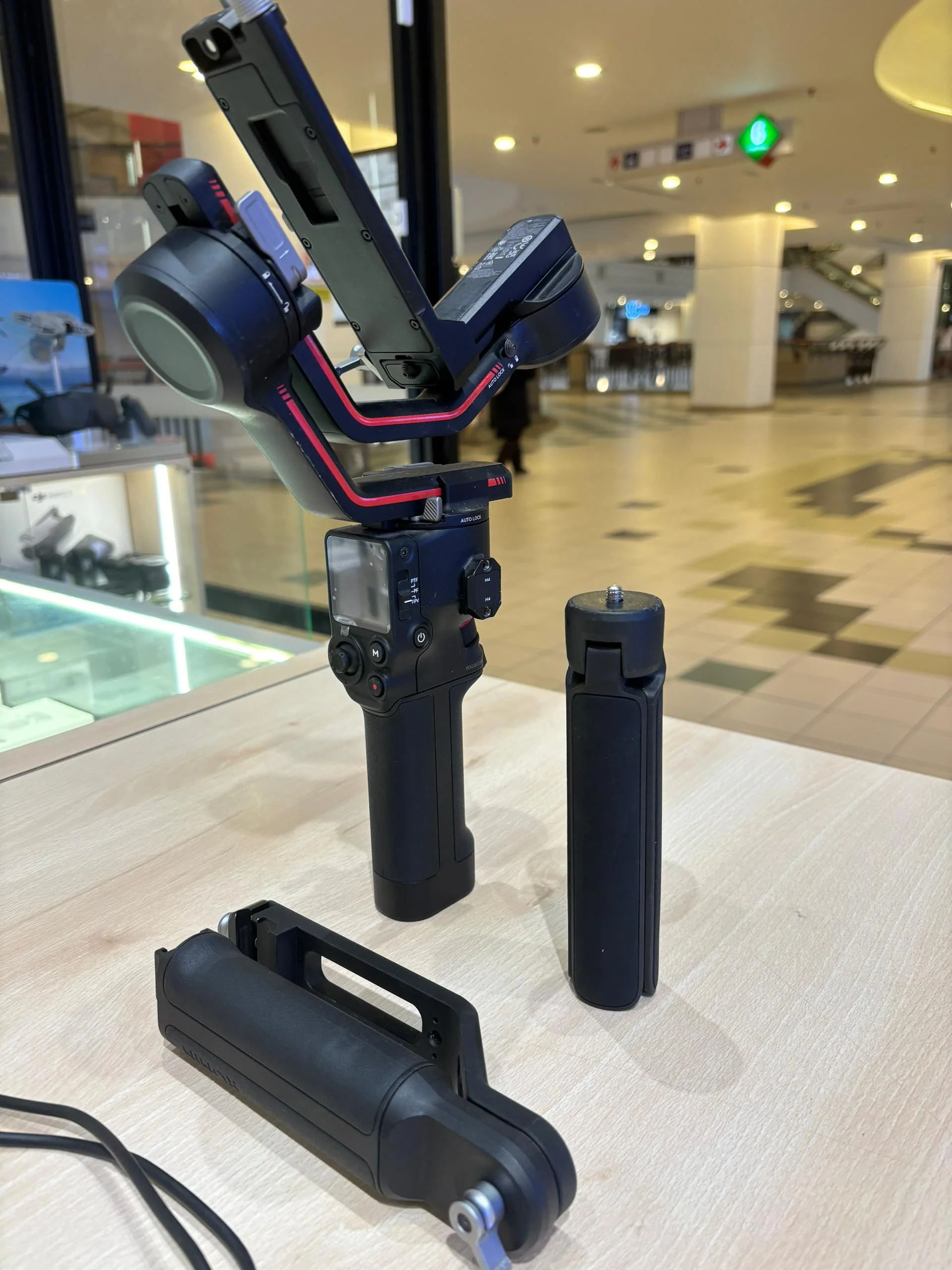 DJI RS 3 - Image 2