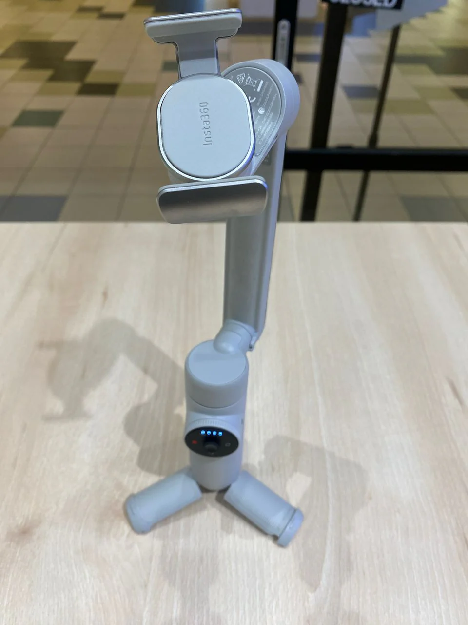 INSTA360 FLOW (DISPLAY UNIT) - Image 5