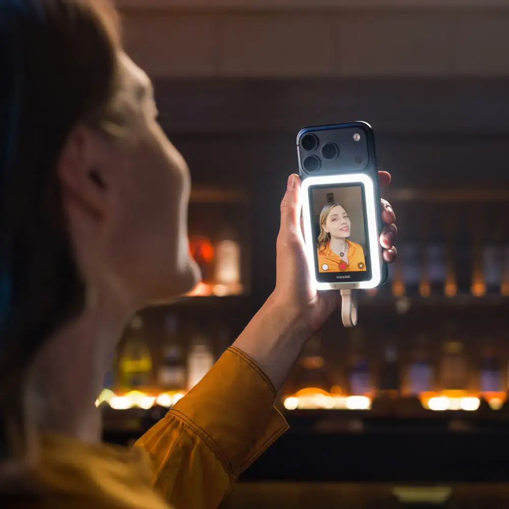 Insta360 Snap Selfie Screen - Image 4