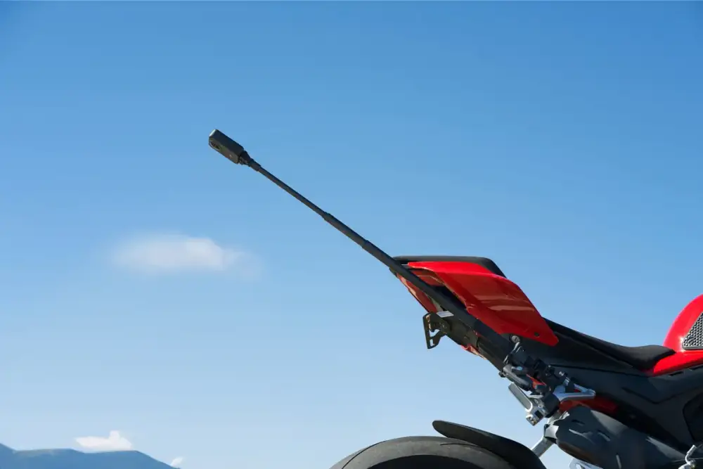Osmo 1m High-Strength Carbon Fibre Invisible Selfie Stick - Image 3